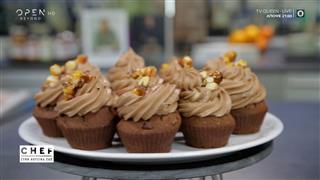 Συνταγή για σοκολατένια cupcakes με γλάσο πραλίνας από τον Βαγγέλη Δρίσκα