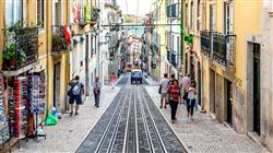 Το Celebrity travel ταξιδεύει με τον Ηλία Βρεττό στη Λισαβόνα