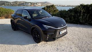 Drivers seat | Επεισόδιο 22, Κύκλος 3 | LEXUS COPMACT SUV