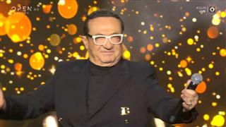 Ο Λευτέρης Πανταζής κάνει χαμό στη σκηνή του «J2US»